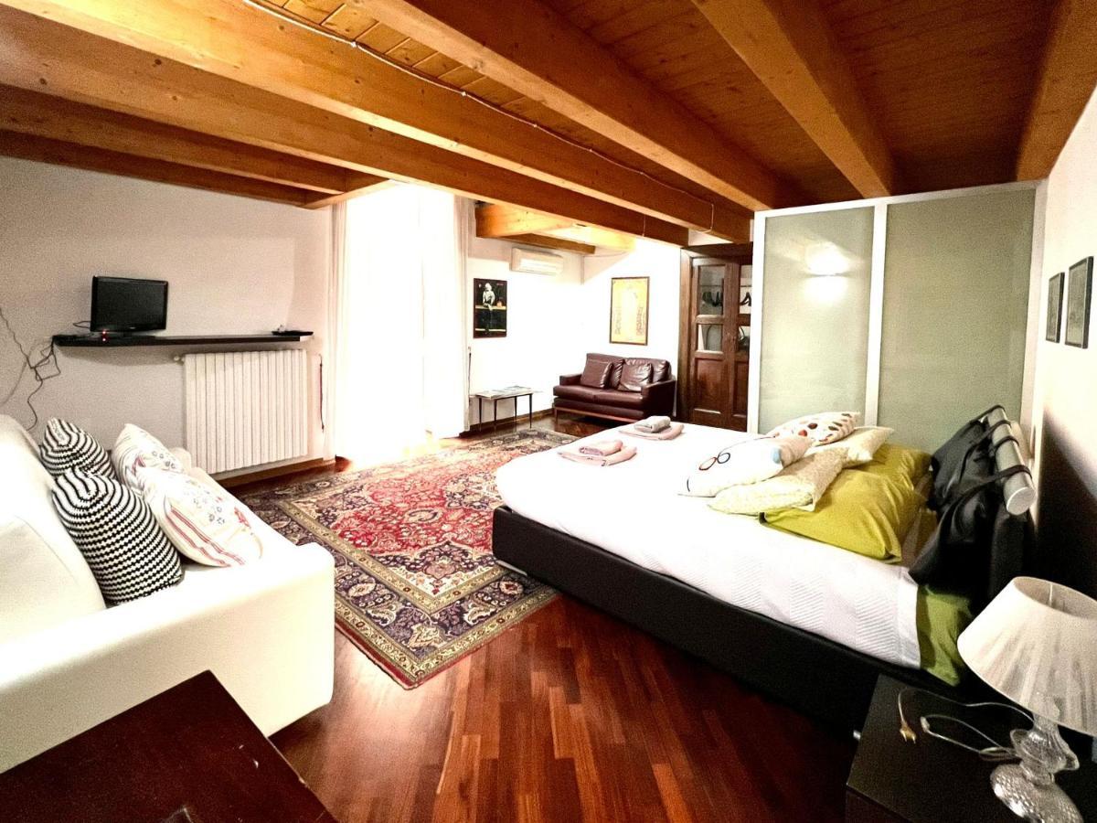 Saint Patrick Guest House Барлетта Экстерьер фото
