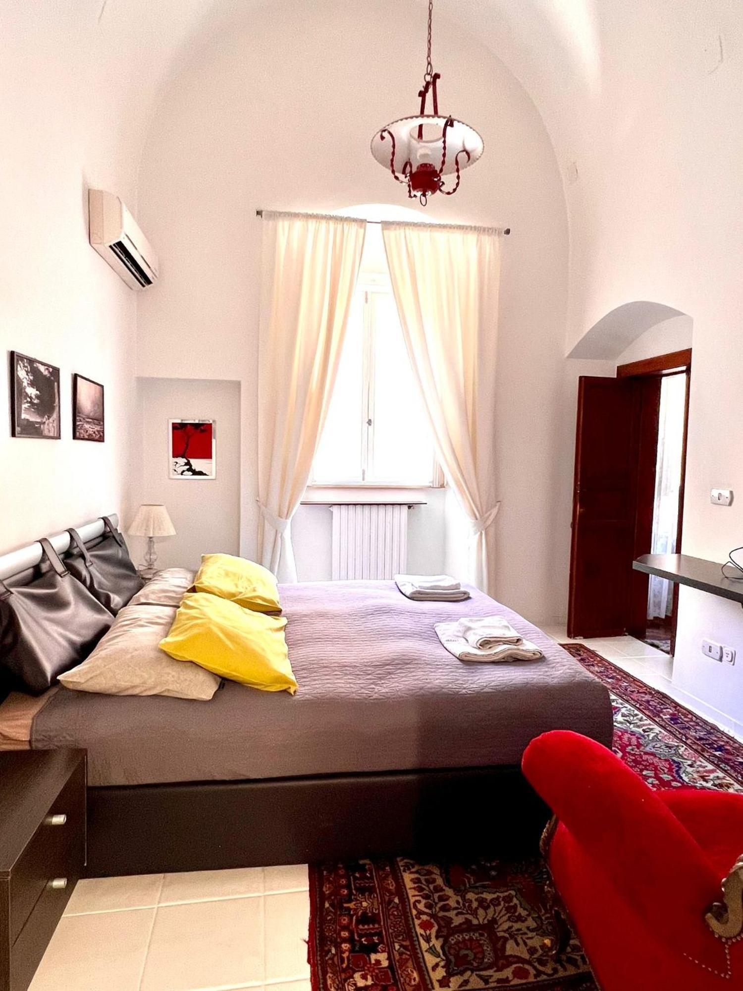 Saint Patrick Guest House Барлетта Экстерьер фото