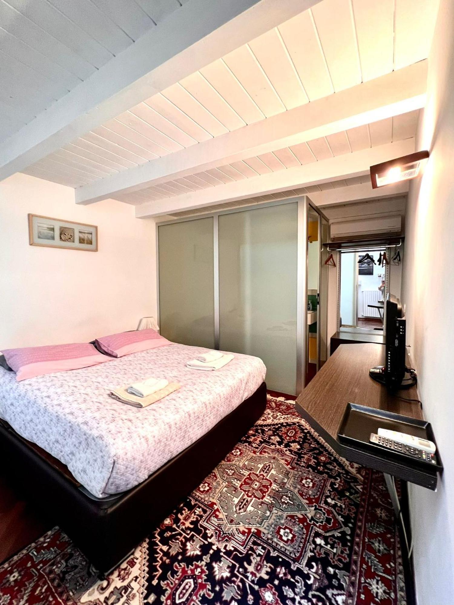 Saint Patrick Guest House Барлетта Экстерьер фото
